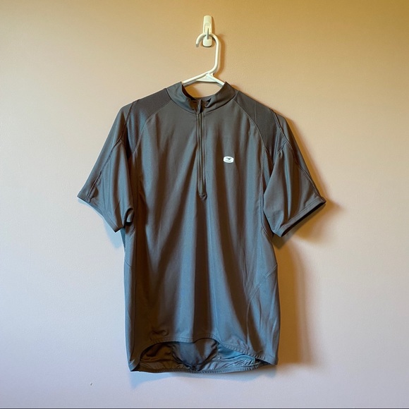 SUGOI Athletic Top - Picture 2 of 5